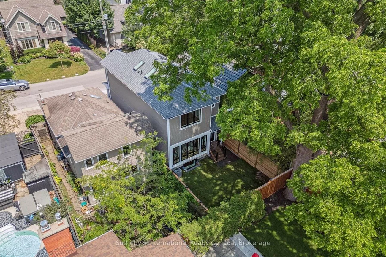 152, CHISHOLM, 1002 - CO Central, Oakville