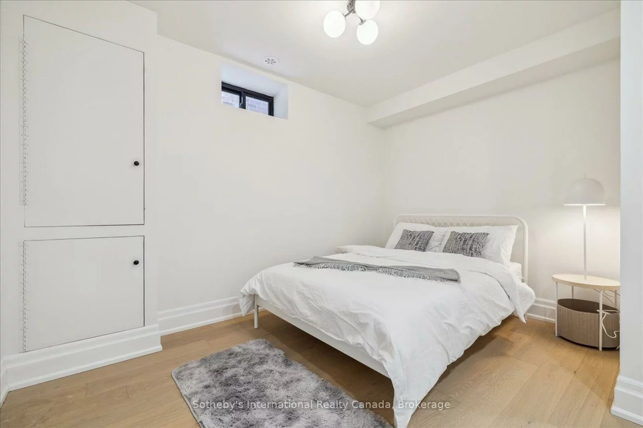 152, CHISHOLM, 1002 - CO Central, Oakville