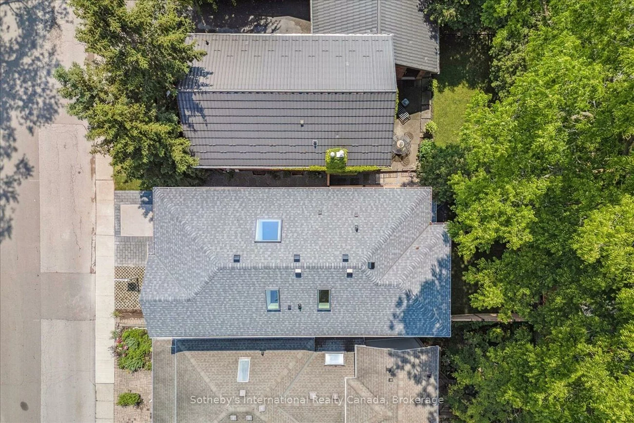 152, CHISHOLM, 1002 - CO Central, Oakville