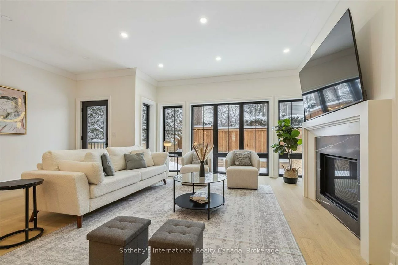 152, CHISHOLM, 1002 - CO Central, Oakville