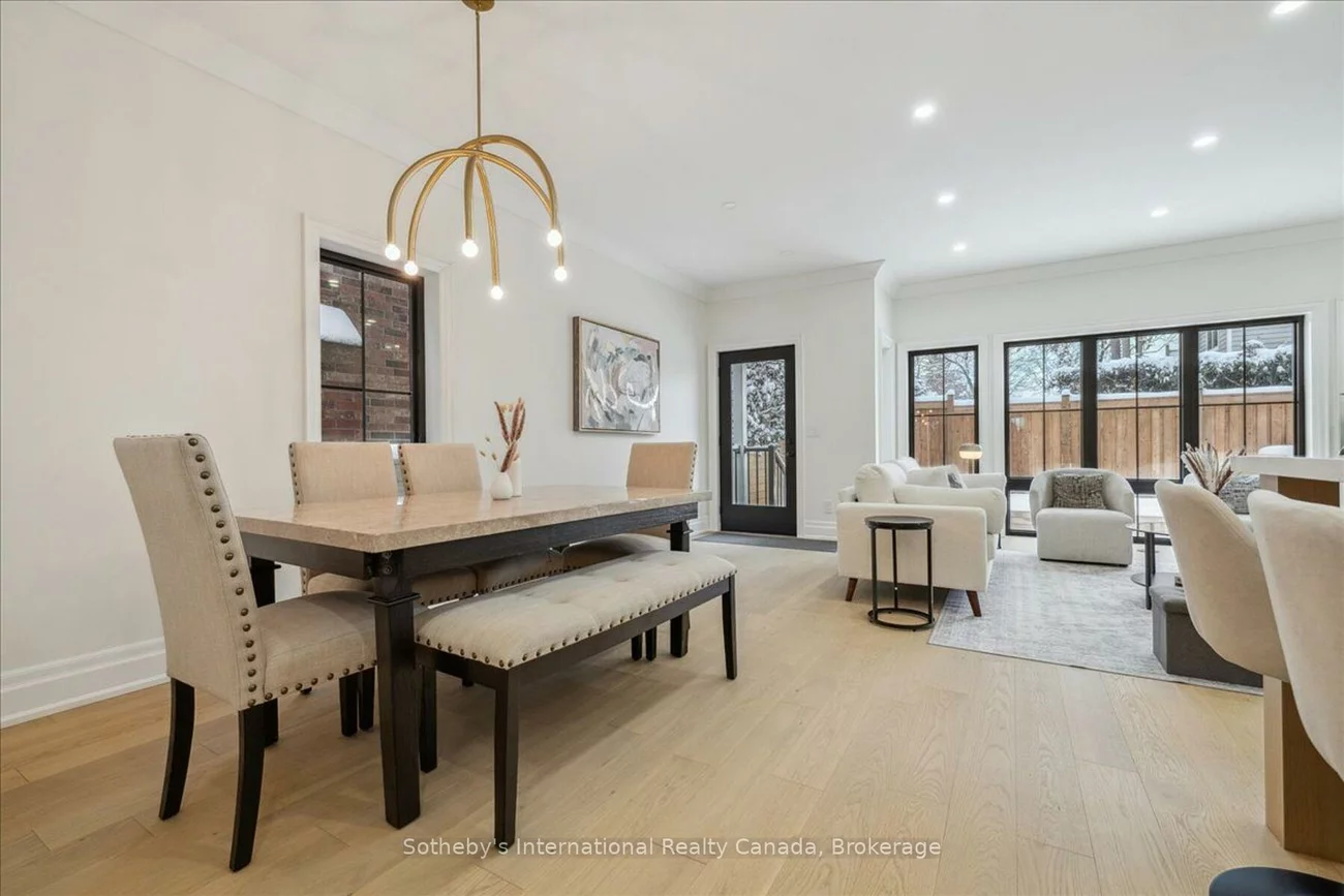 152, CHISHOLM, 1002 - CO Central, Oakville