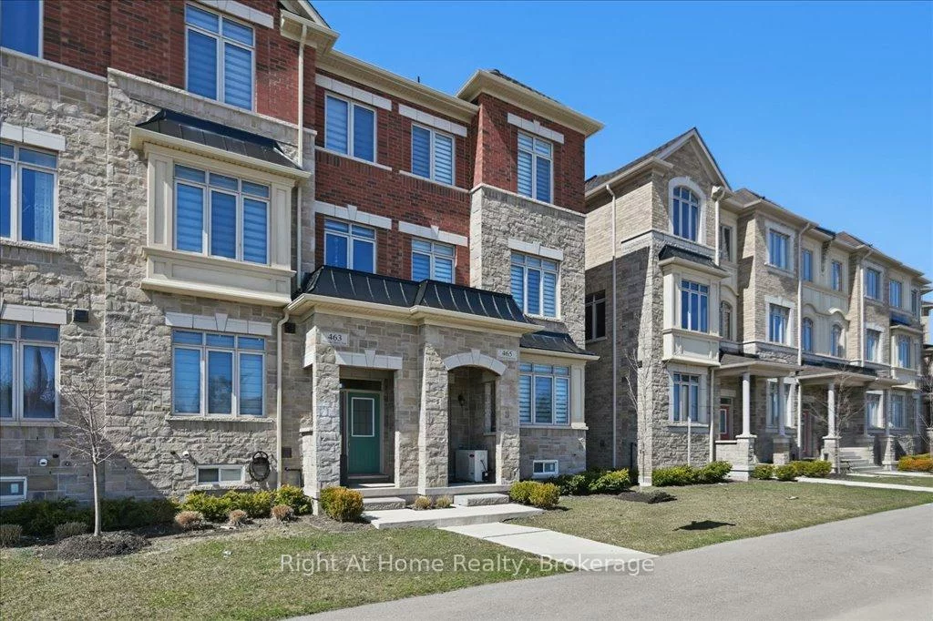465, Dundas, 1010 - JM Joshua Meadows, Oakville