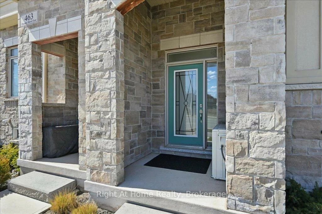 465, Dundas, 1010 - JM Joshua Meadows, Oakville