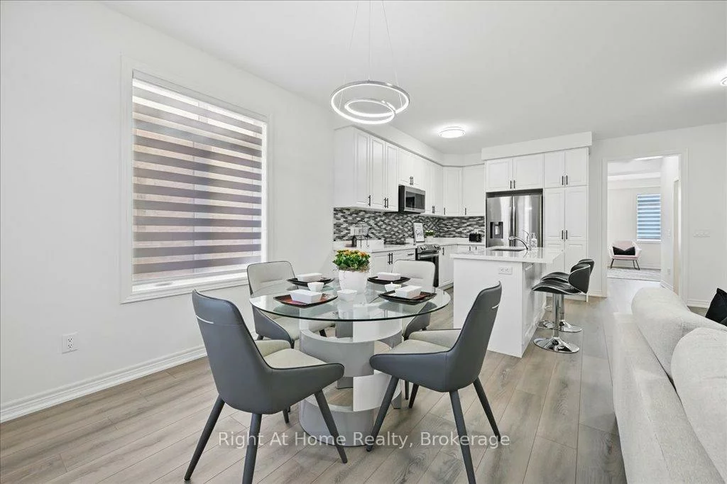 465, Dundas, 1010 - JM Joshua Meadows, Oakville
