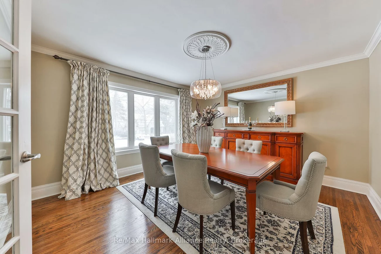 1334, DEVON, 1011 - MO Morrison, Oakville