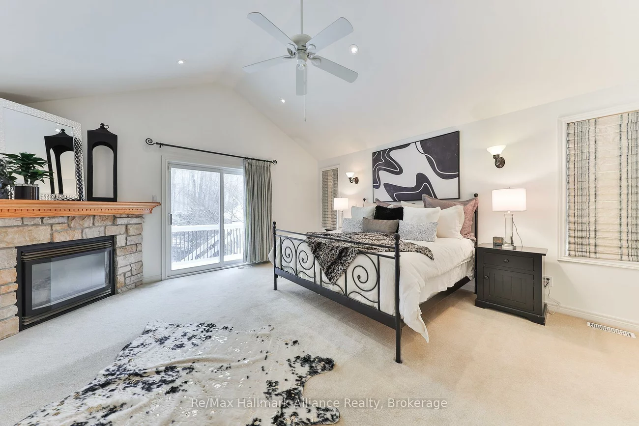 1334, DEVON, 1011 - MO Morrison, Oakville