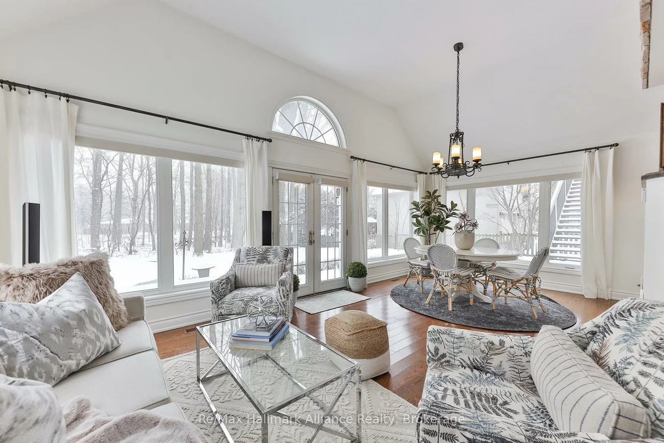 1334, DEVON, 1011 - MO Morrison, Oakville