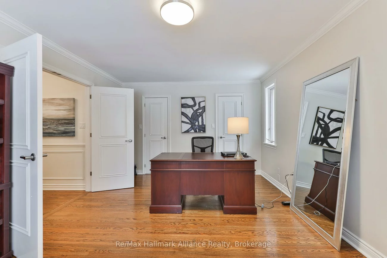1334, DEVON, 1011 - MO Morrison, Oakville