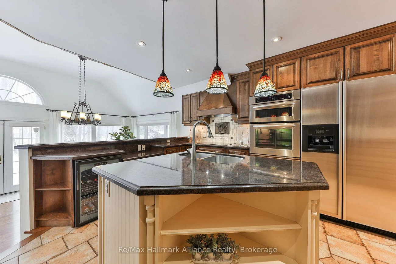 1334, DEVON, 1011 - MO Morrison, Oakville