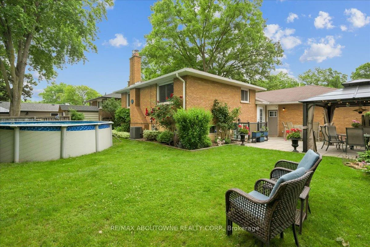 2033, Saxon, 1020 - WO West, Oakville
