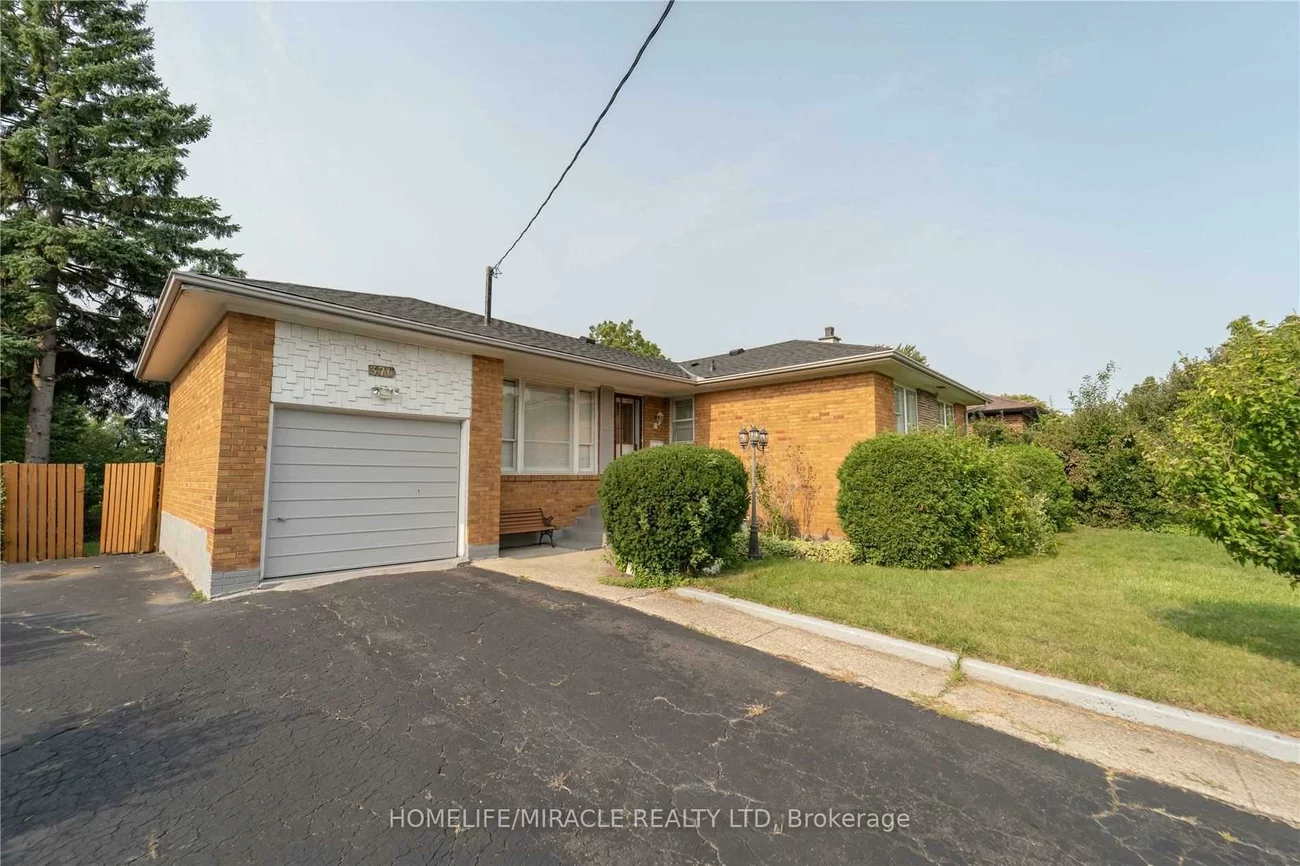 376, Third, 1020 - WO West, Oakville