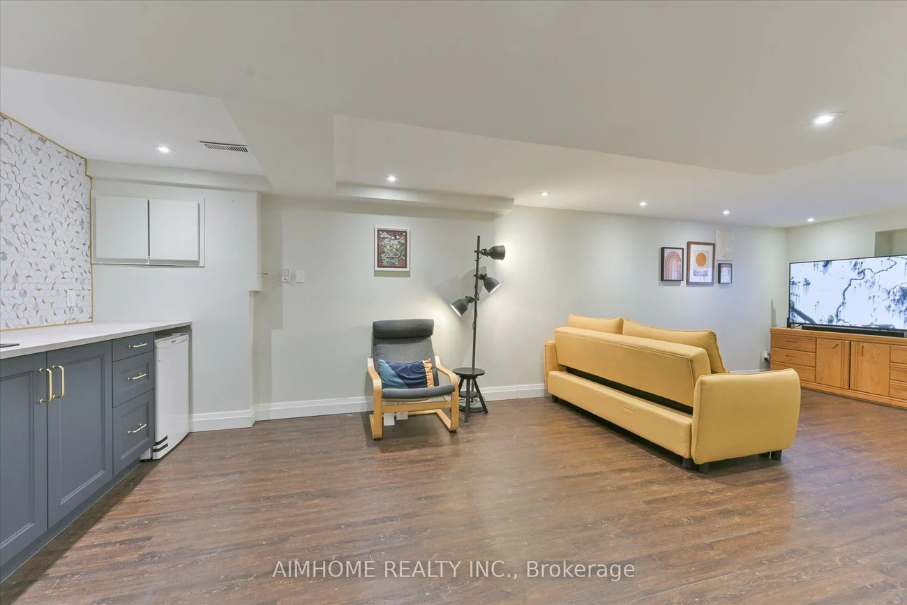 1474, Prince John, 1004 - CV Clearview, Oakville