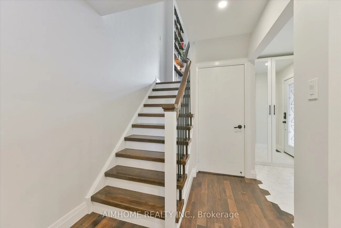 1474, Prince John, 1004 - CV Clearview, Oakville