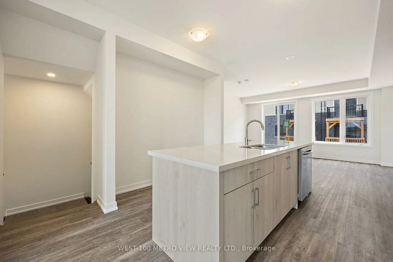1353, Shevchenko, 1012 - NW Northwest, Oakville