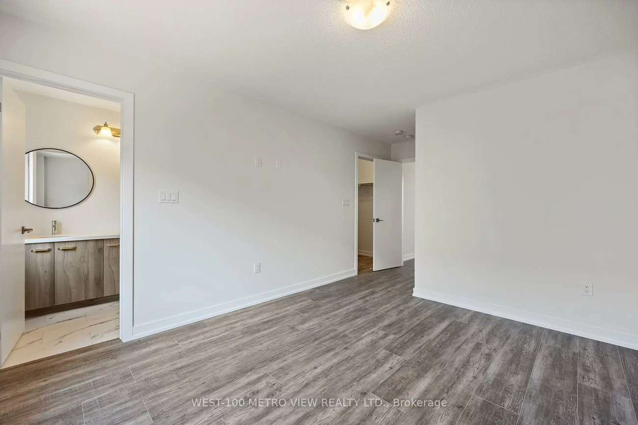 1353, Shevchenko, 1012 - NW Northwest, Oakville