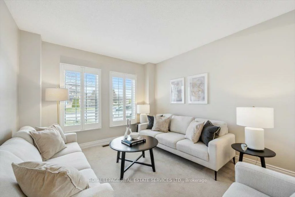 455, Parklane, 1003 - CP College Park, Oakville