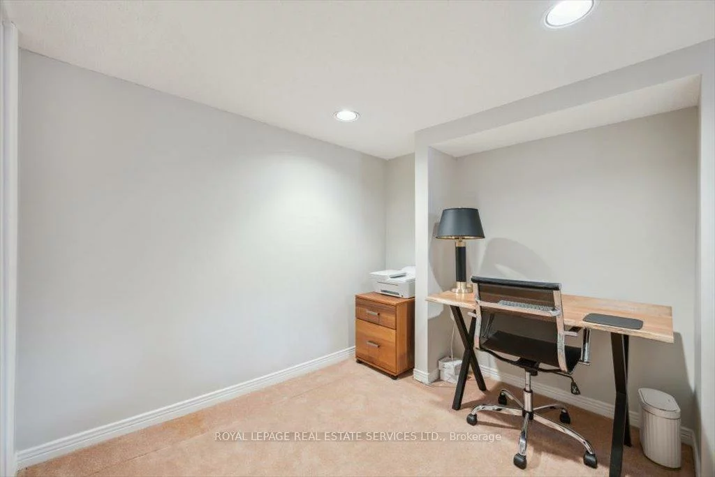 455, Parklane, 1003 - CP College Park, Oakville