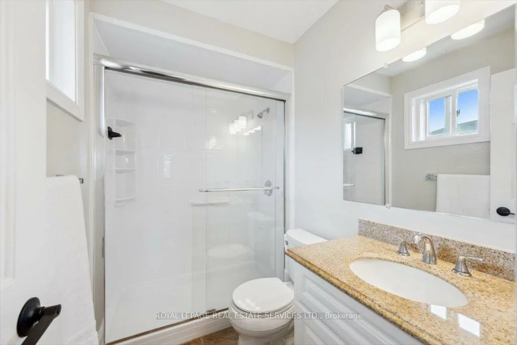455, Parklane, 1003 - CP College Park, Oakville