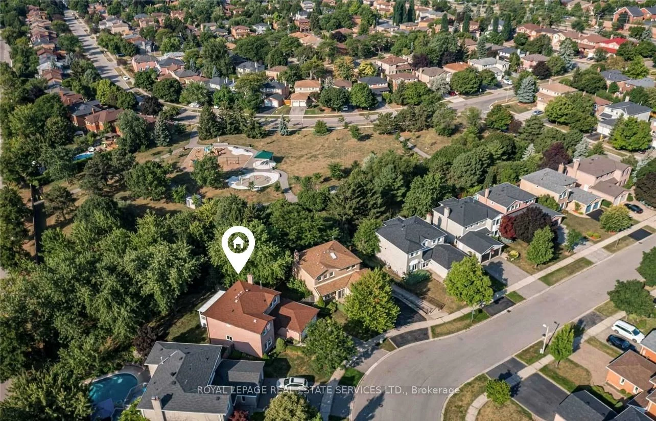 455, Parklane, 1003 - CP College Park, Oakville