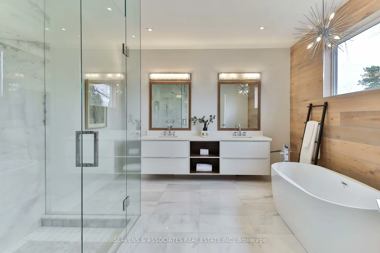 271, Jennings, 1001 - BR Bronte, Oakville