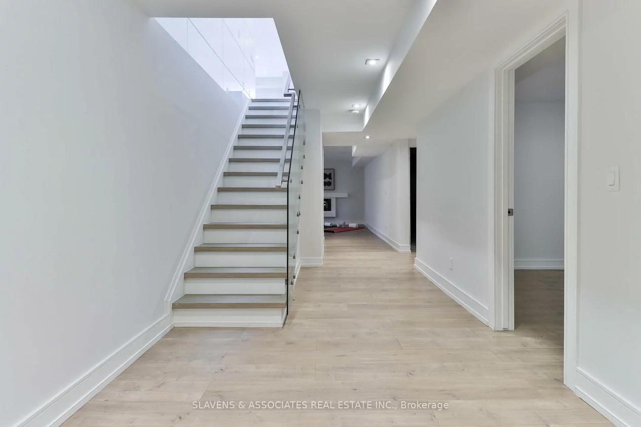 271, Jennings, 1001 - BR Bronte, Oakville