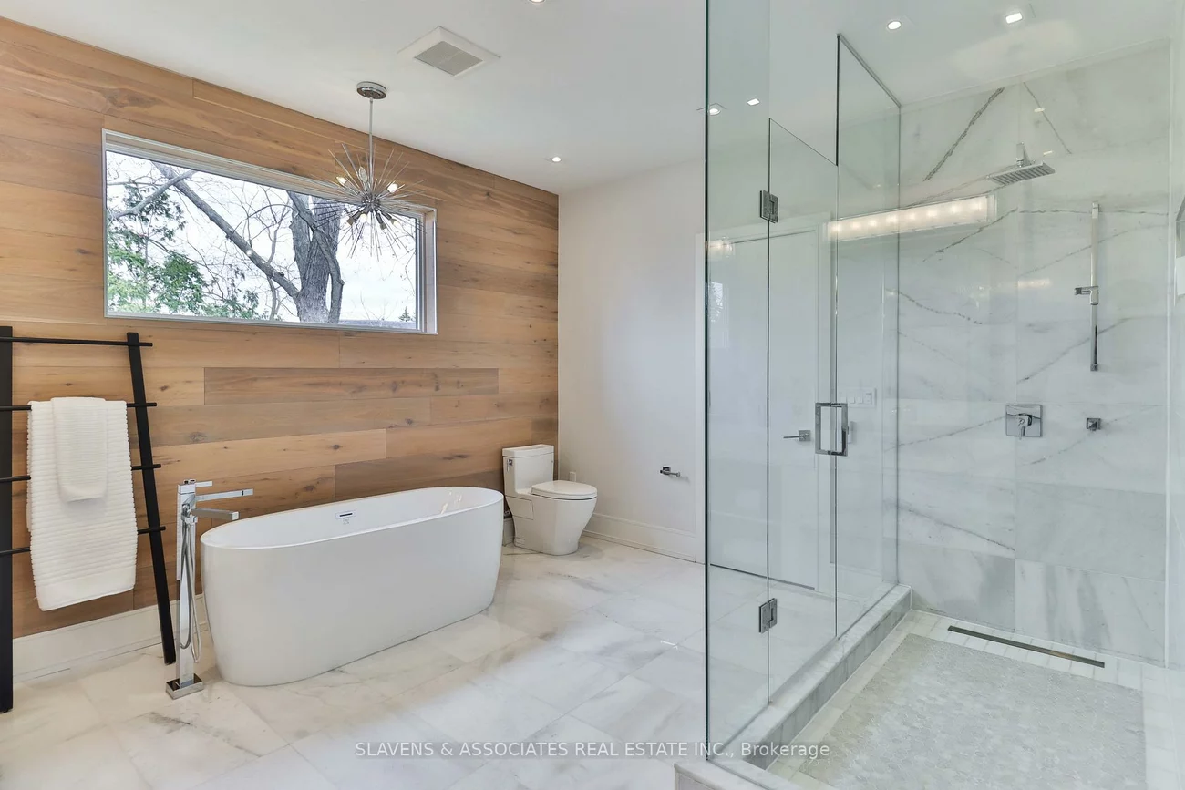 271, Jennings, 1001 - BR Bronte, Oakville