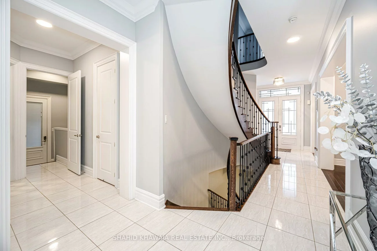 155, Hoey, 1008 - GO Glenorchy, Oakville