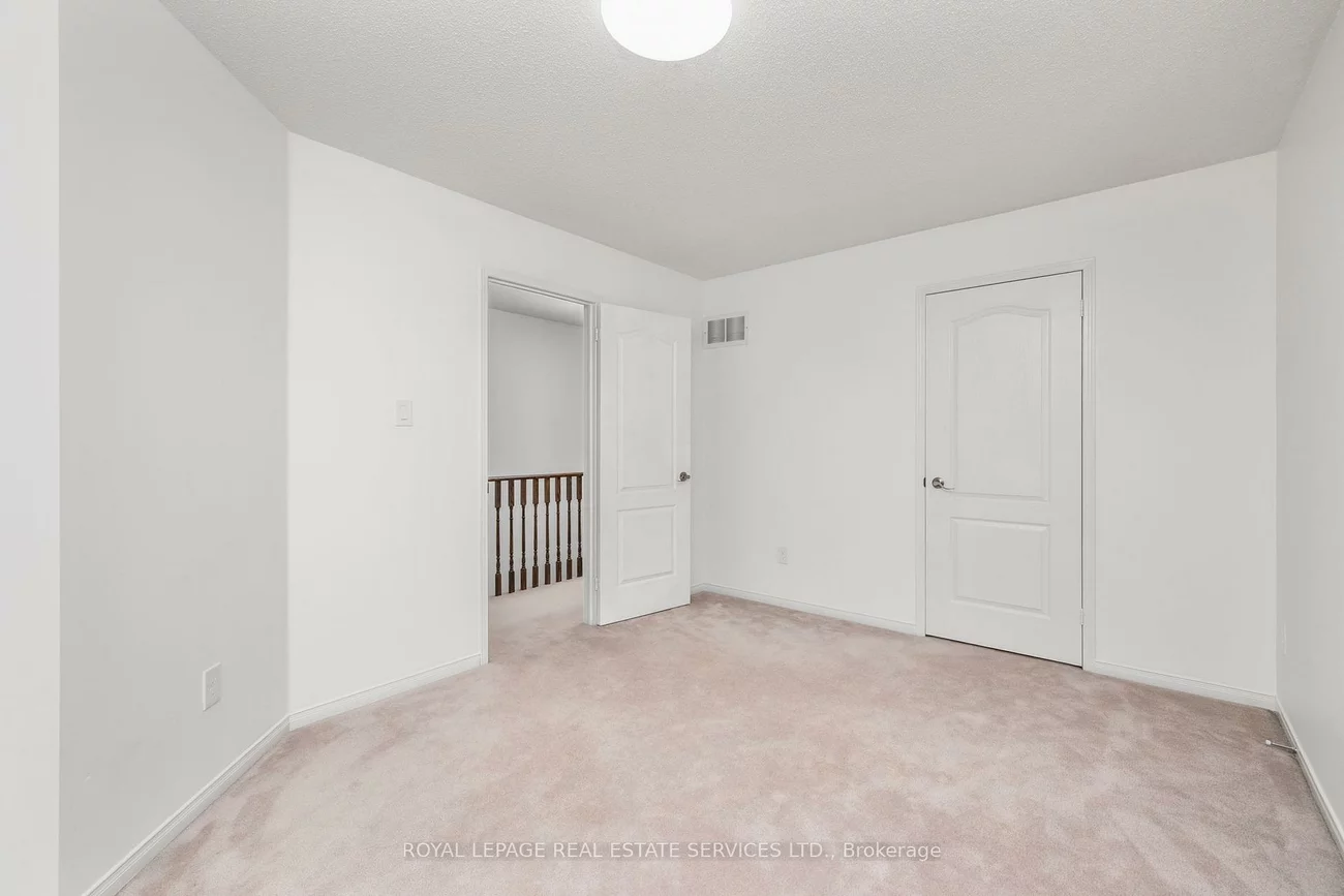 1141, Westview, 1022 - WT West Oak Trails, Oakville