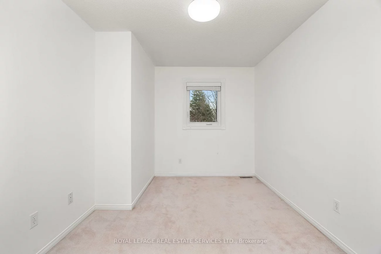 1141, Westview, 1022 - WT West Oak Trails, Oakville