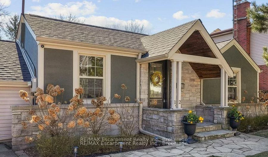 12, Washington, 1002 - CO Central, Oakville