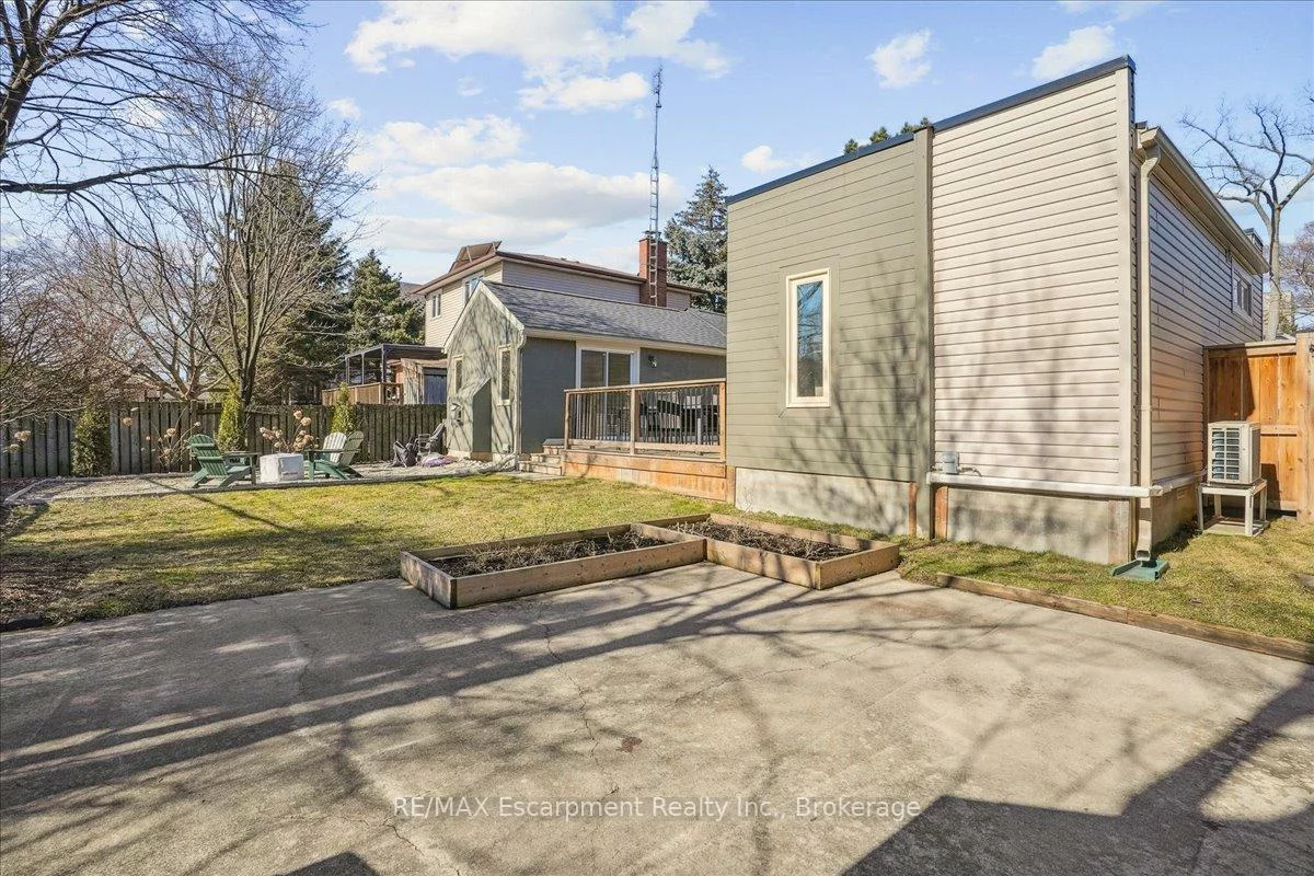 12, Washington, 1002 - CO Central, Oakville
