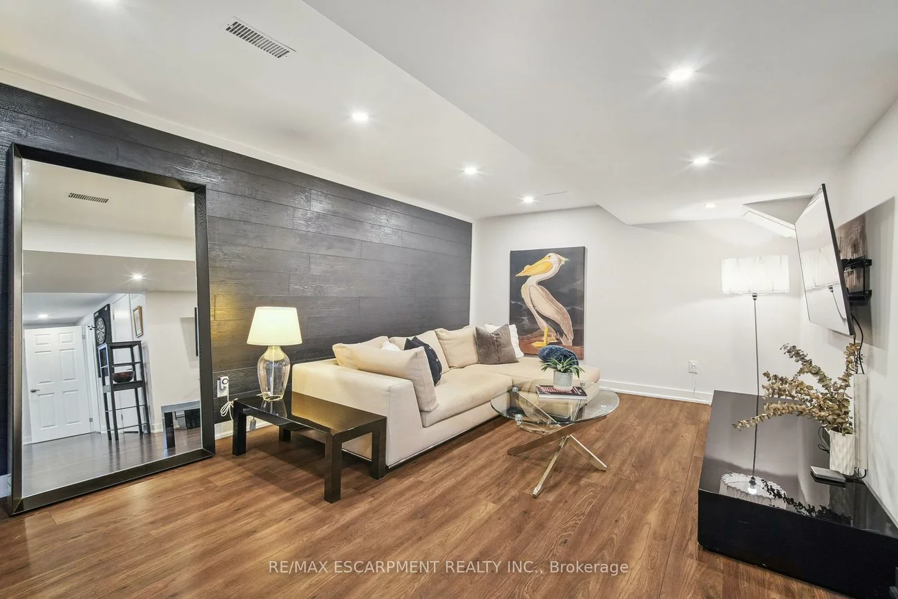 2054, Rebecca, 1001 - BR Bronte, Oakville