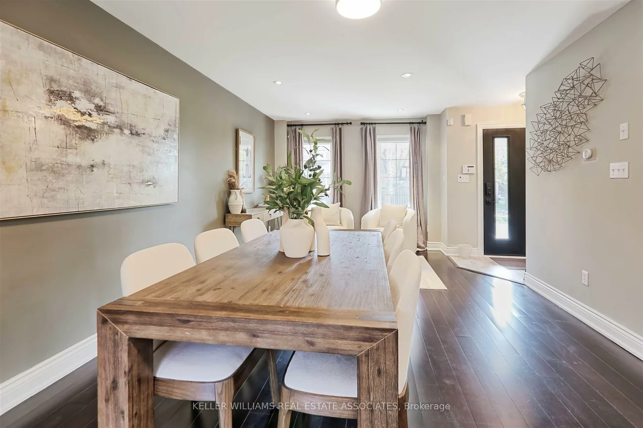 2193, Crestmont, 1022 - WT West Oak Trails, Oakville