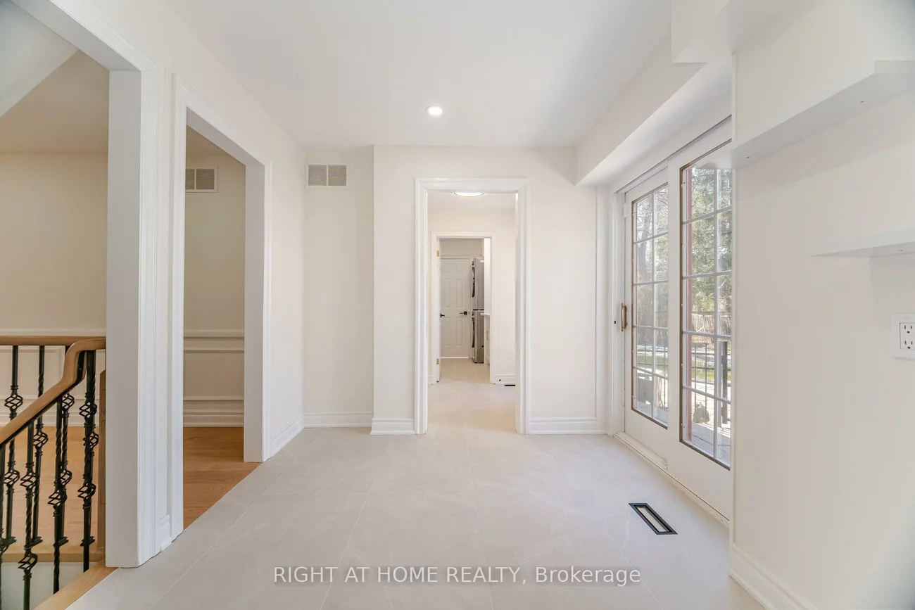 1173, Carey, 1011 - MO Morrison, Oakville