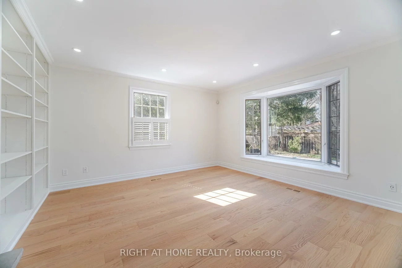 1173, Carey, 1011 - MO Morrison, Oakville