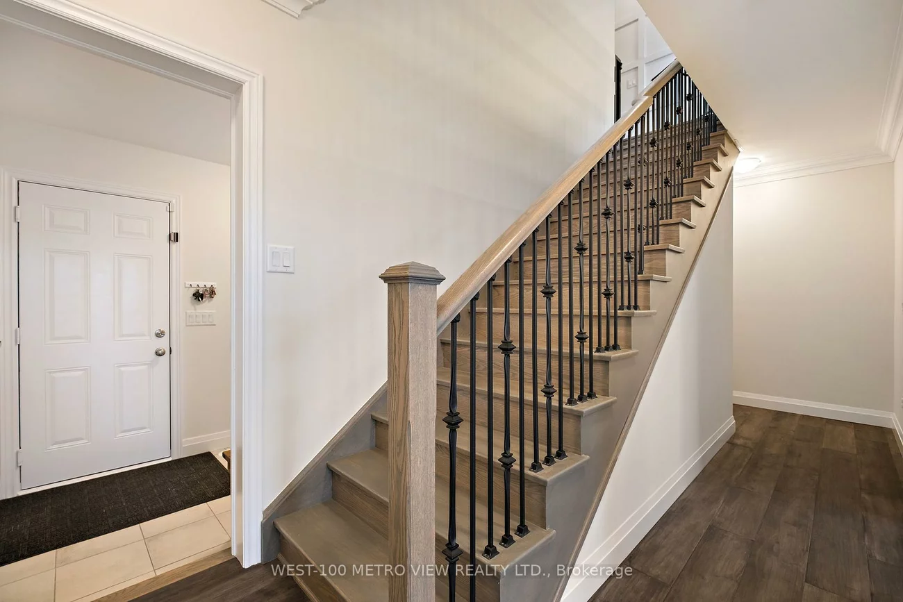 499, Dundas, 1010 - JM Joshua Meadows, Oakville