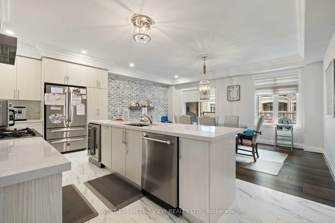 499, Dundas, 1010 - JM Joshua Meadows, Oakville