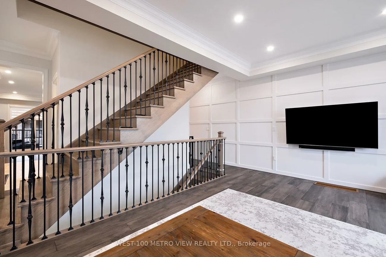 499, Dundas, 1010 - JM Joshua Meadows, Oakville