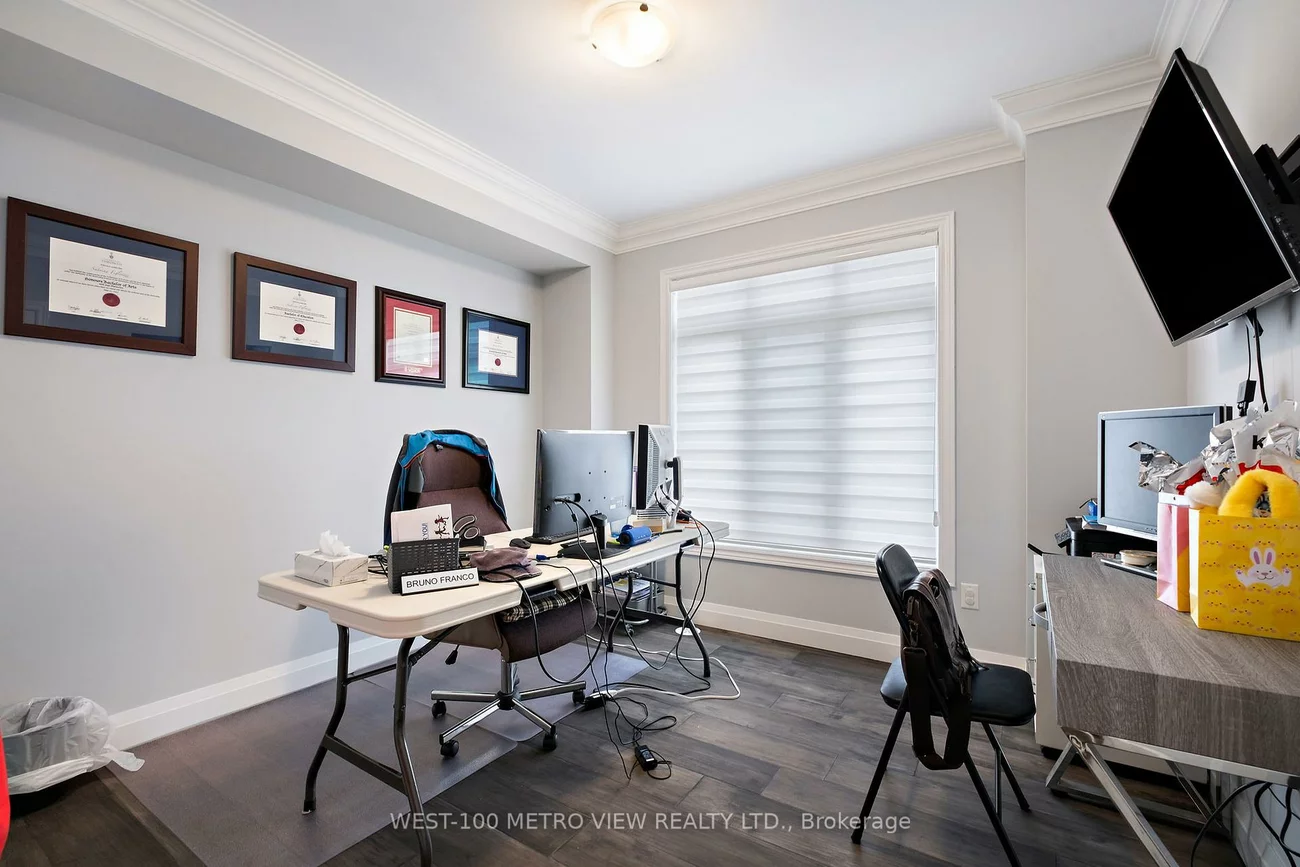 499, Dundas, 1010 - JM Joshua Meadows, Oakville