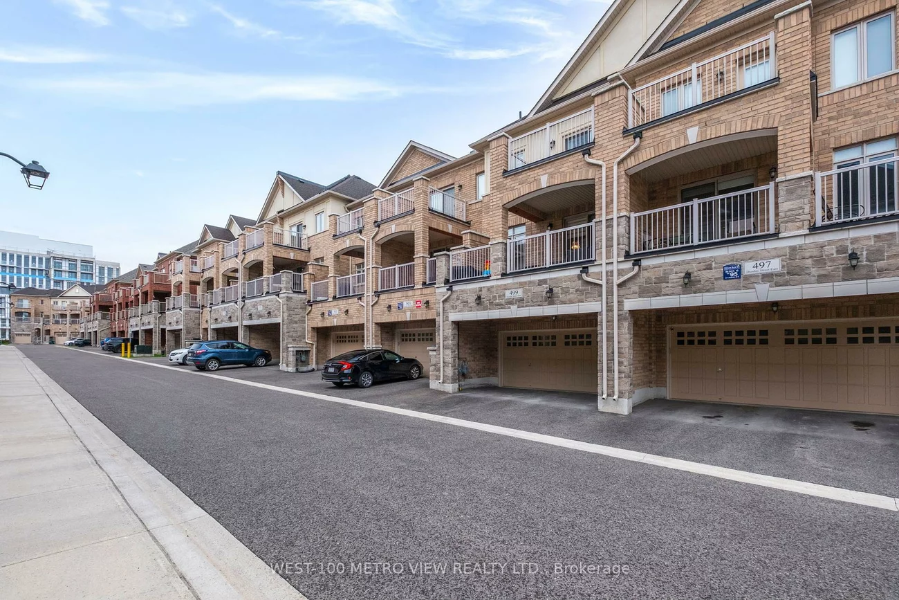 499, Dundas, 1010 - JM Joshua Meadows, Oakville