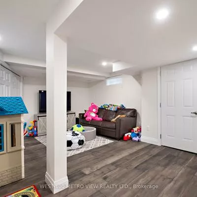 499, Dundas, 1010 - JM Joshua Meadows, Oakville