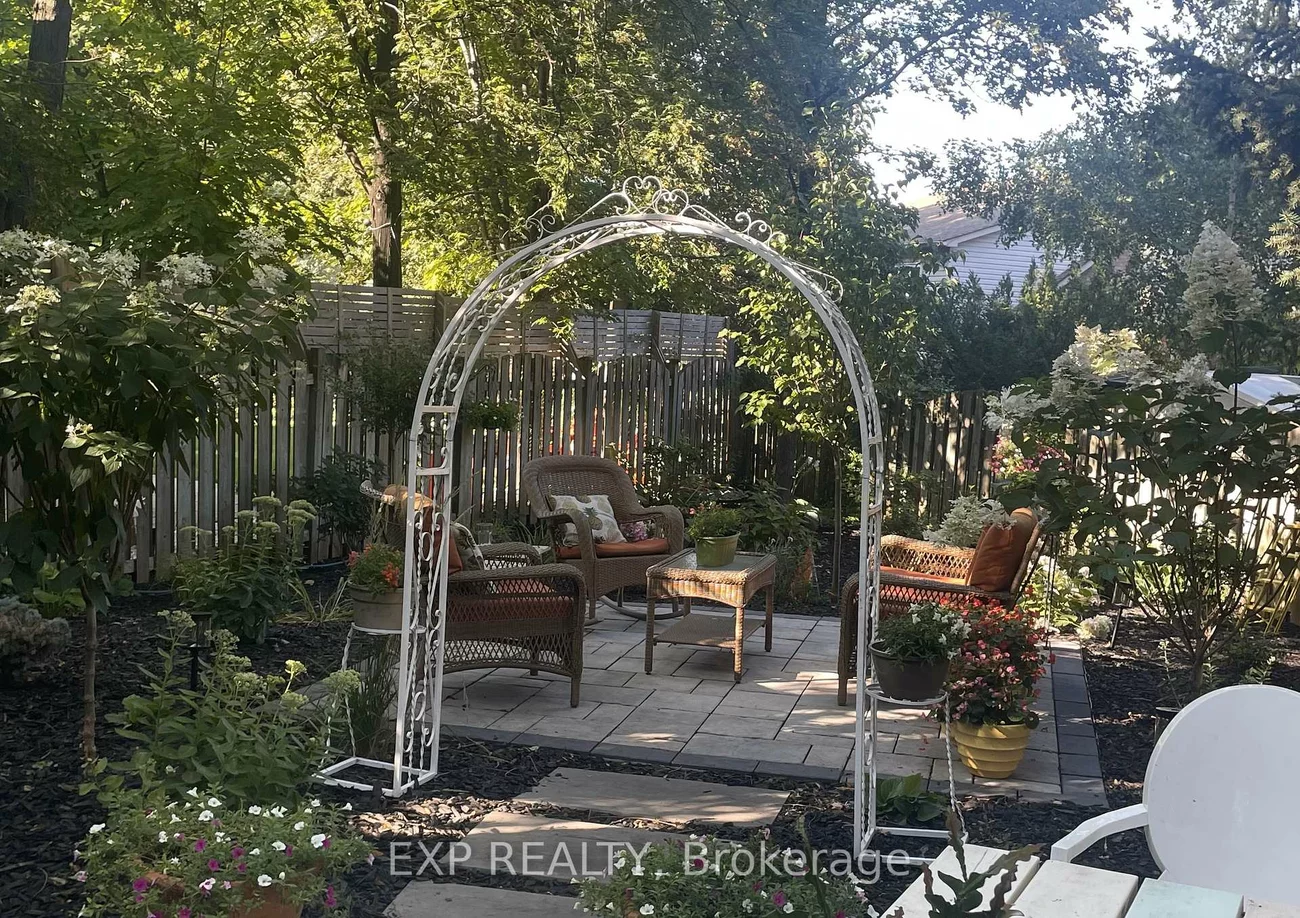 2187, Shaftesbury, 1009 - JC Joshua Creek, Oakville