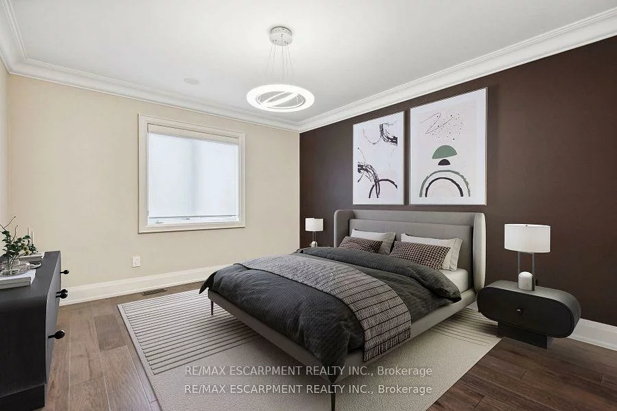 282, Tudor, 1020 - WO West, Oakville