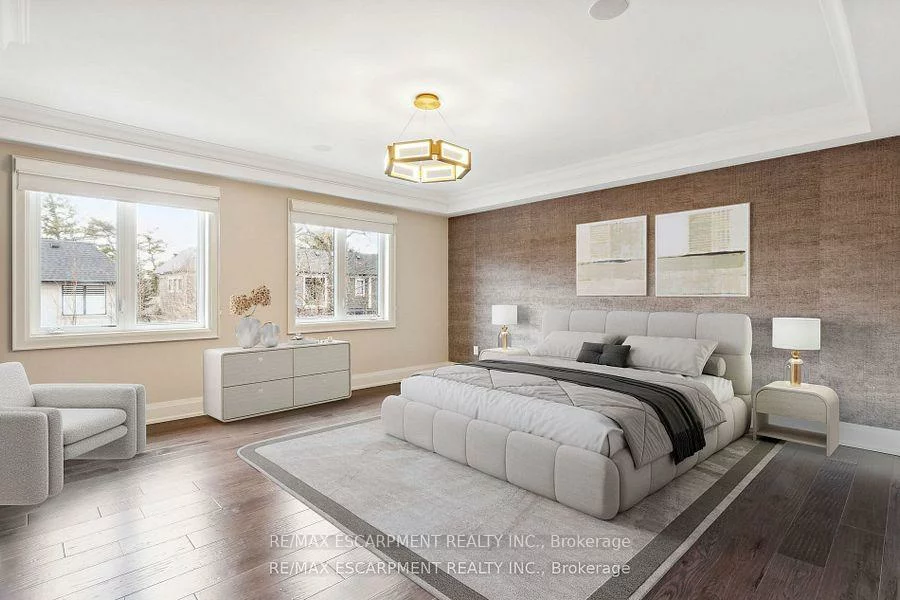 282, Tudor, 1020 - WO West, Oakville