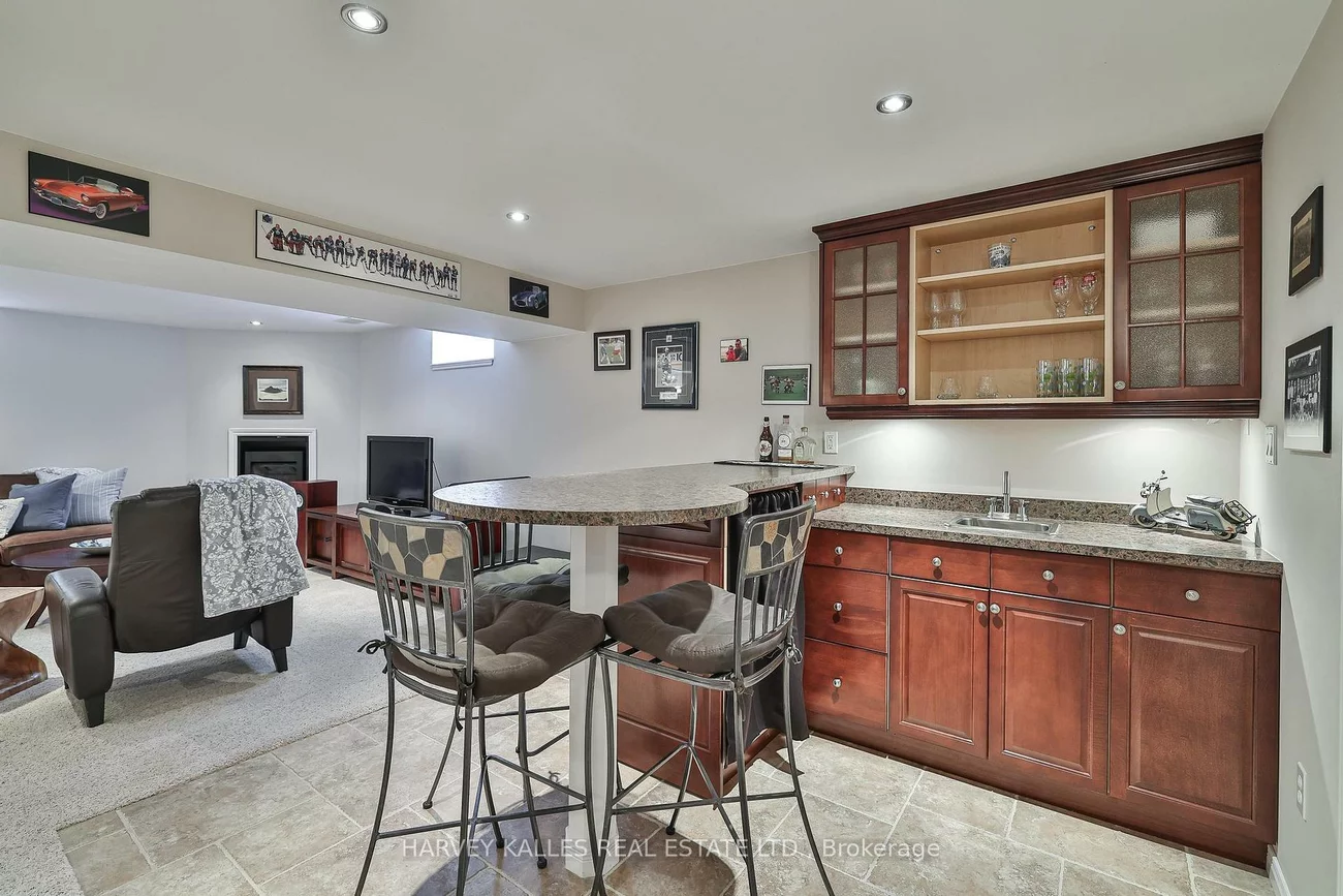 2048, Heatherwood, 1019 - WM Westmount, Oakville