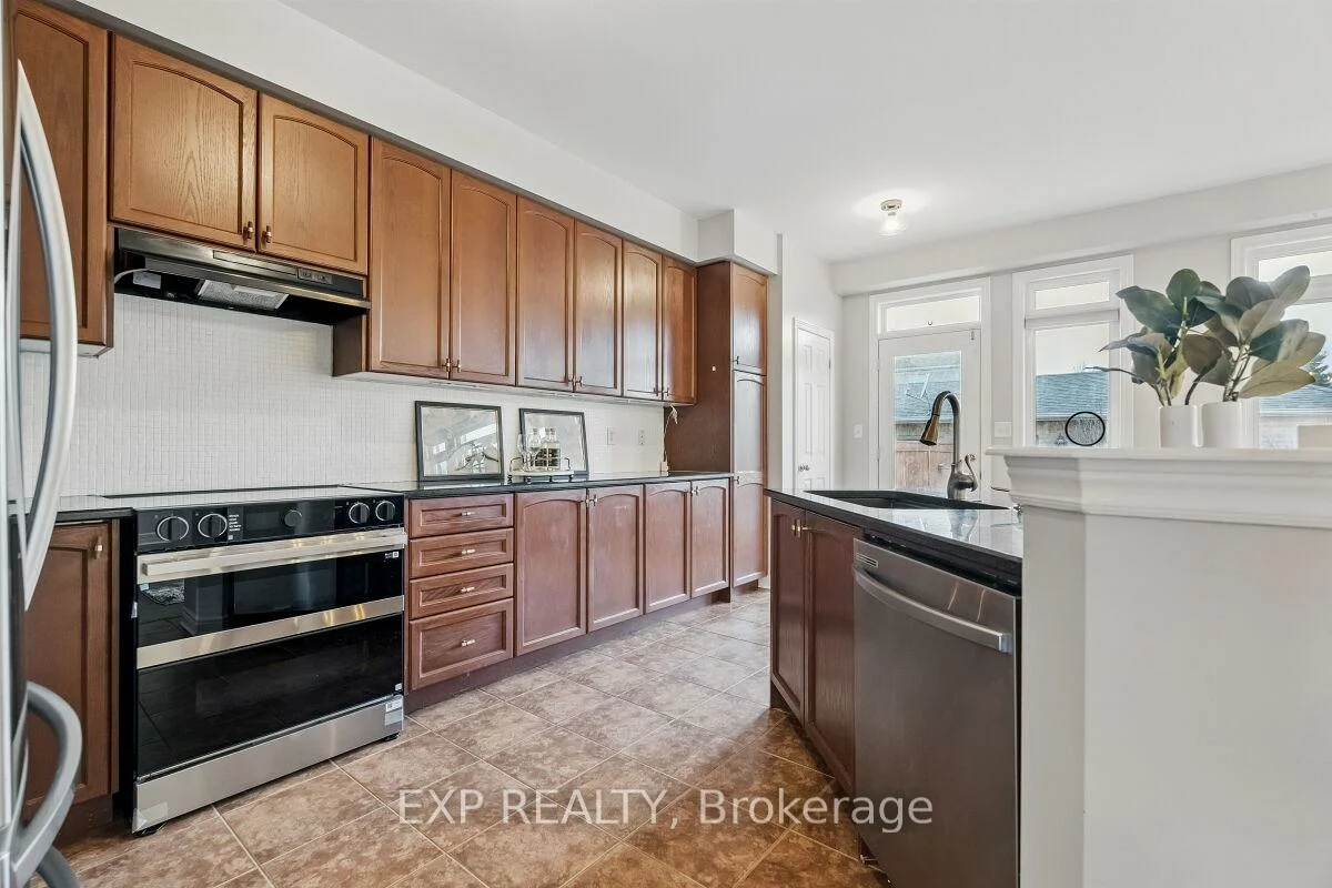 3027, Richview, 1000 - BC Bronte Creek, Oakville