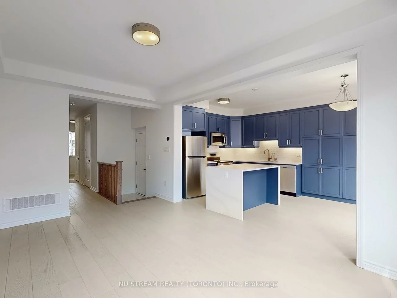 3049, Langdon, 1010 - JM Joshua Meadows, Oakville