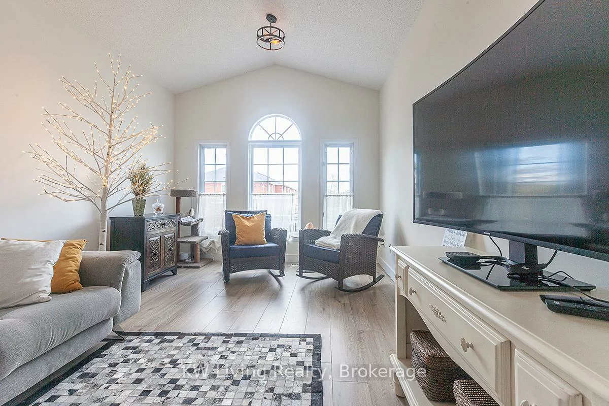 2194, Pell, 1019 - WM Westmount, Oakville