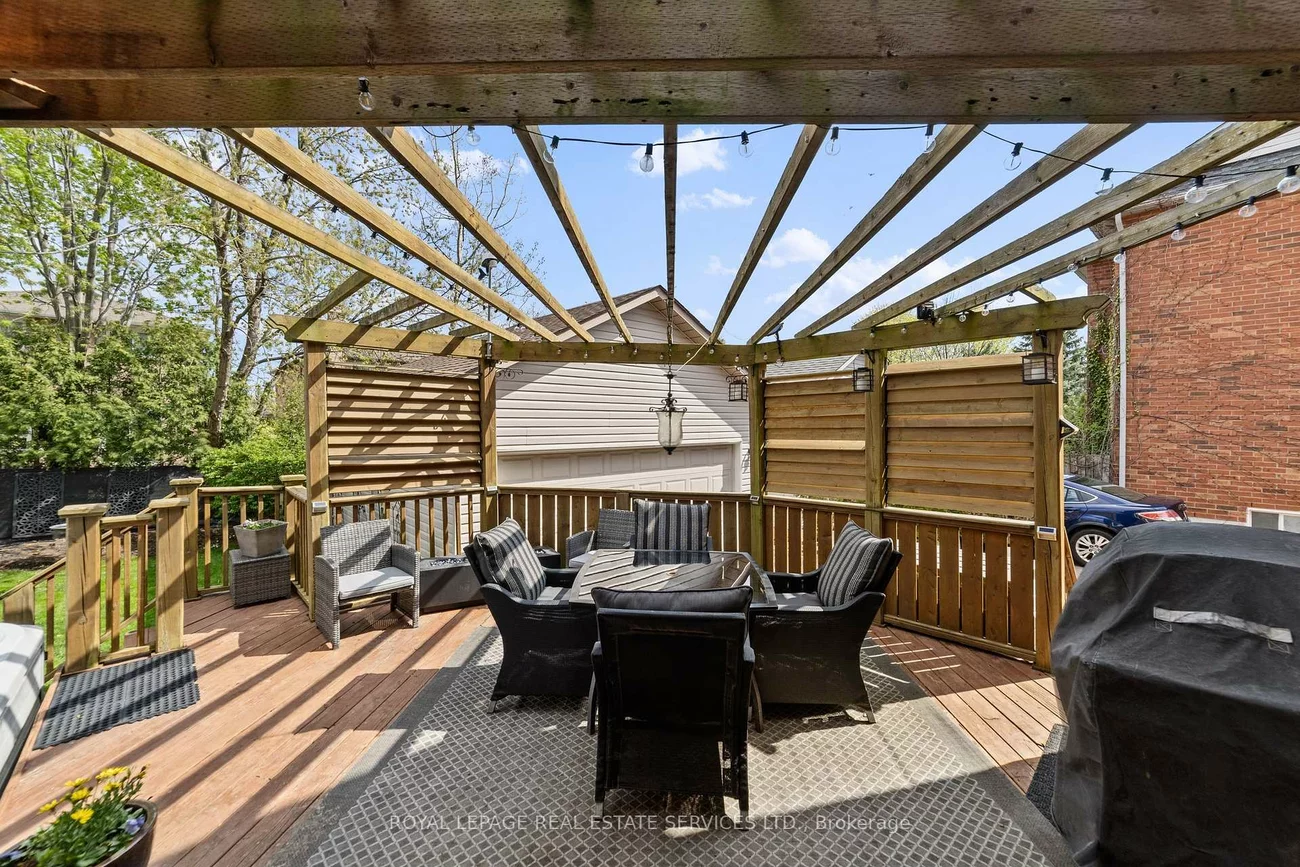 2483, Sunnyhurst, 1015 - RO River Oaks, Oakville