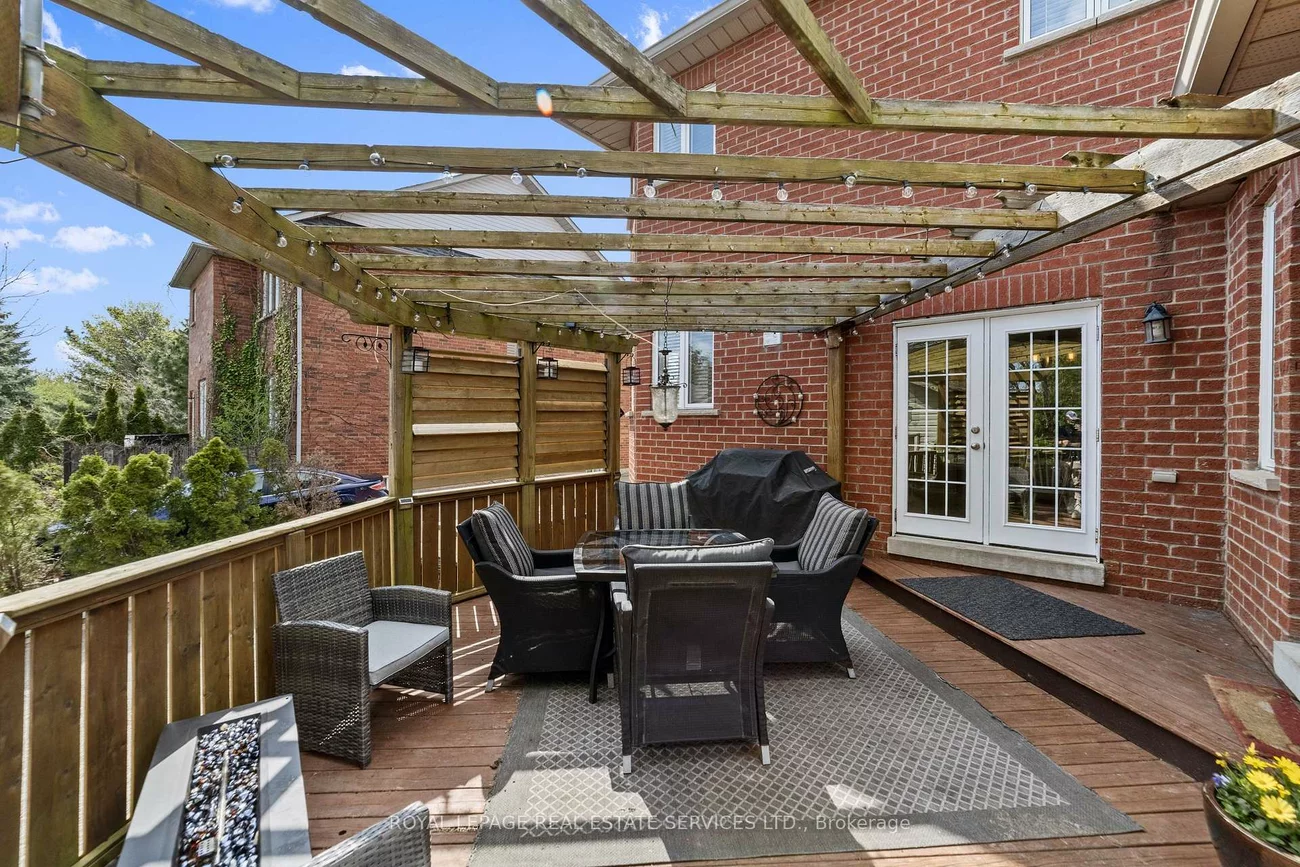 2483, Sunnyhurst, 1015 - RO River Oaks, Oakville